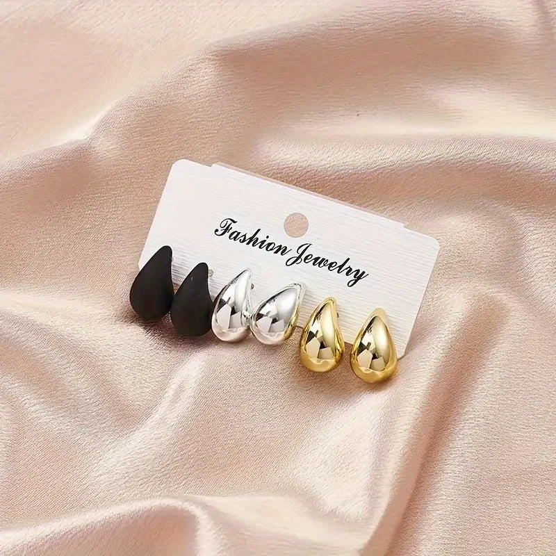 Elegant Teardrop Stud Earring