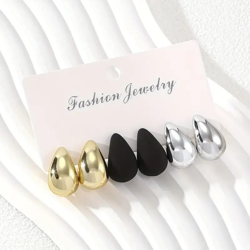 Elegant Teardrop Stud Earring